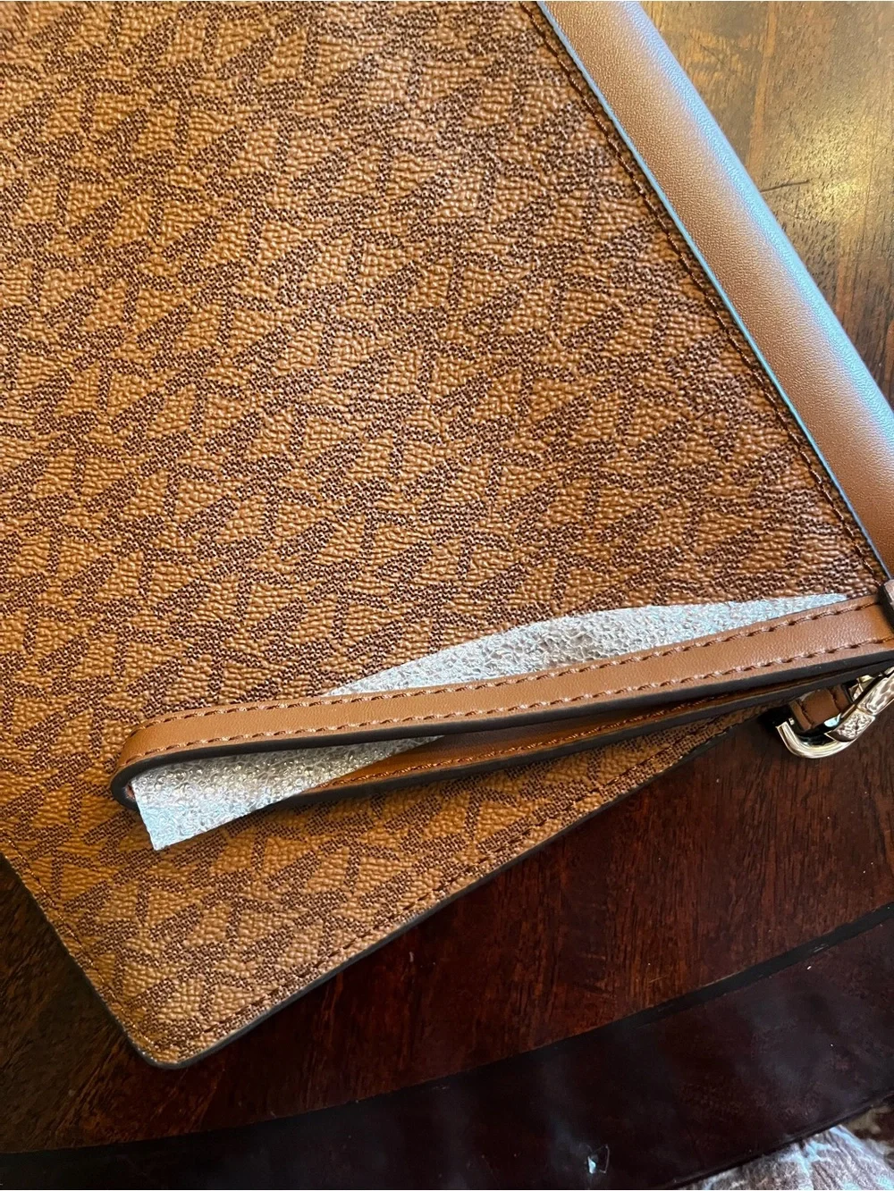 Michael Kors sleek envelope